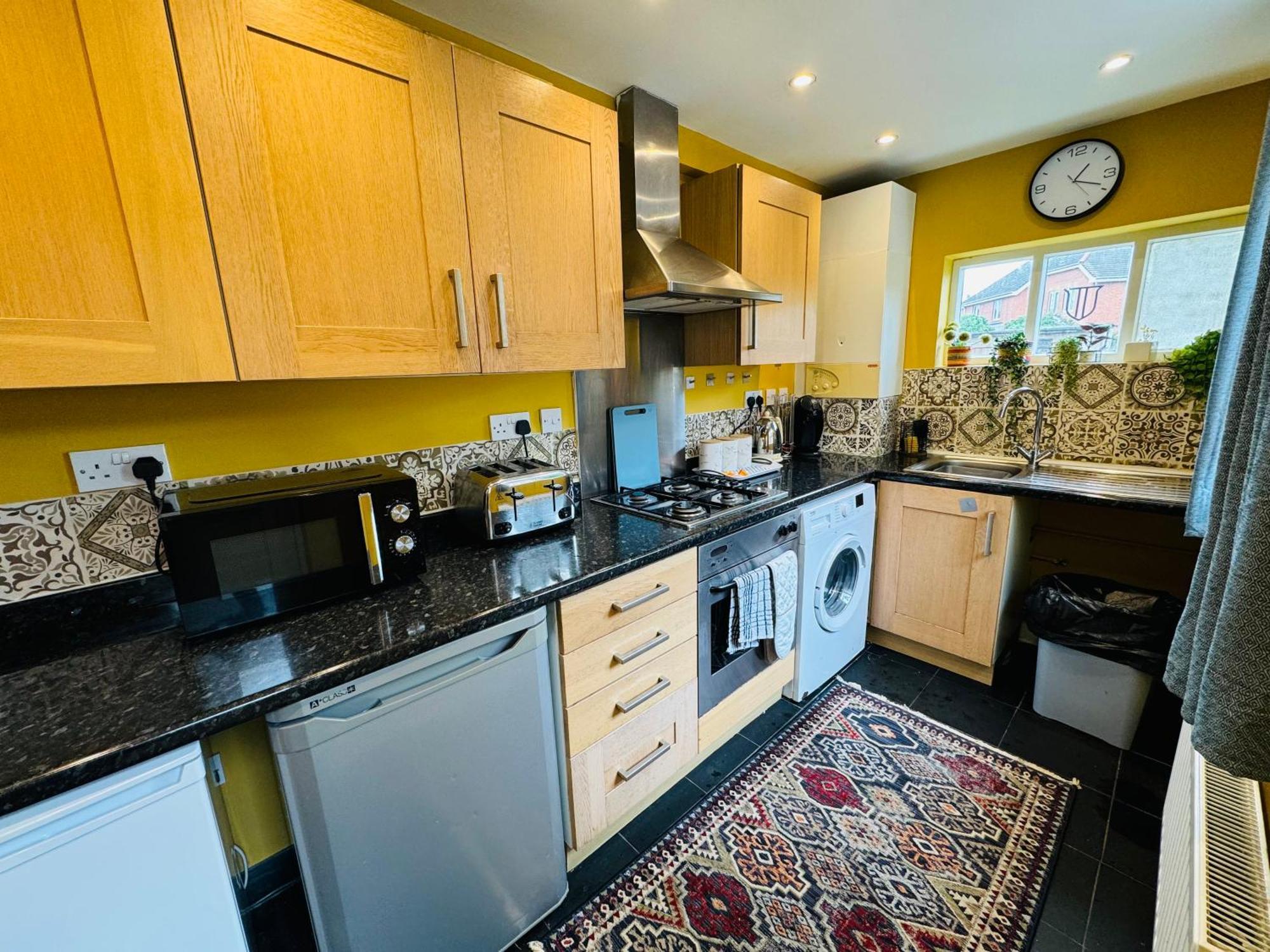 The Cosy In Burton. Sleeps 5. Fast Wi-fi *