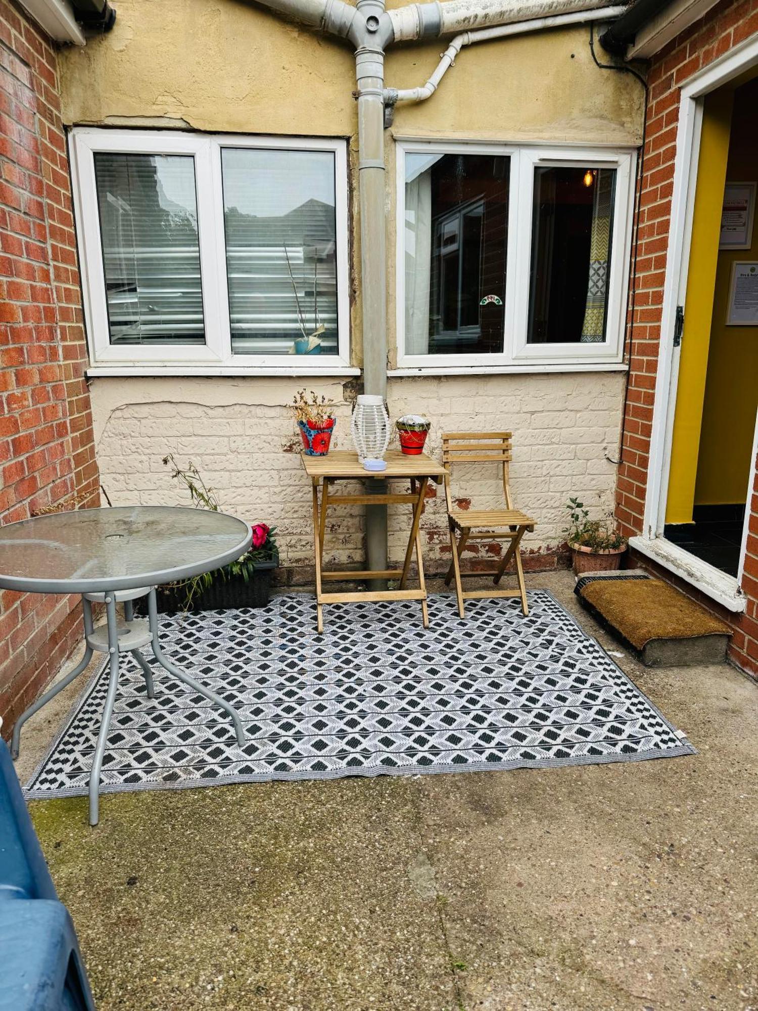 Holiday home The Cosy In Burton. Sleeps 5. Fast Wi-fi Burton-upon-Trent